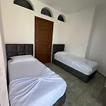 Miri Apartments Velipoj